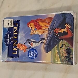Vintage VHS tape The Lion King. New in package. Masterpiece collection